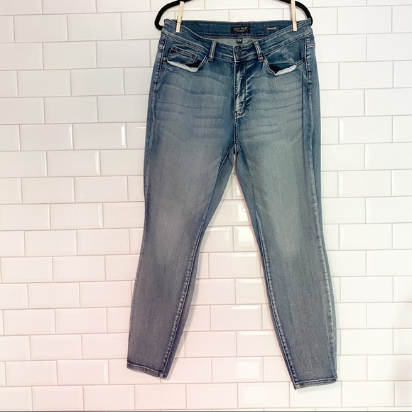 Judy Blue Denim - Judy Blue light wash skinny fit jeans 16W